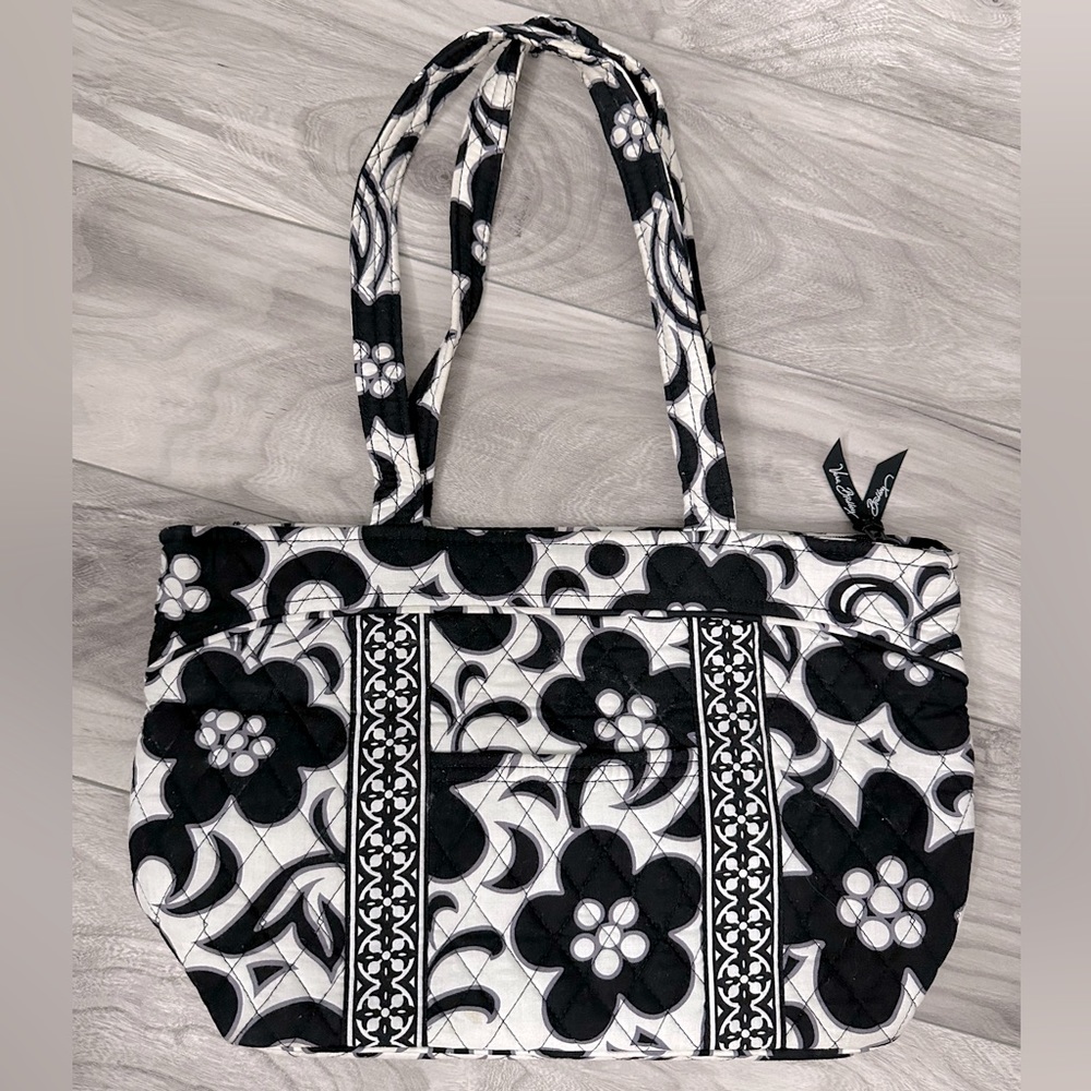Vera Bradley Medium Tote in Night & Day Pattern